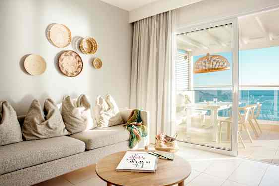 Royal Family Suite