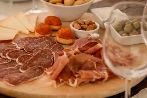 Vin och Tapas
