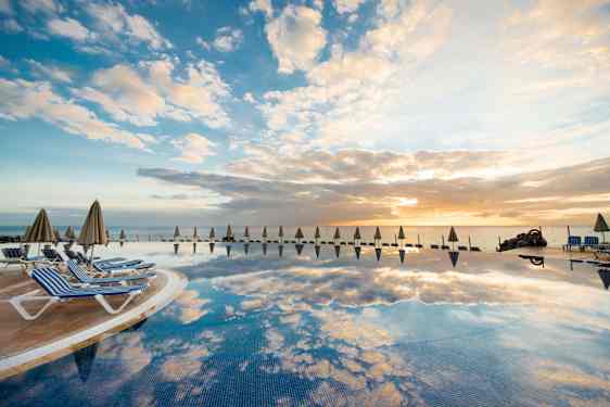 Infinitypool på Bahia Principe Sunlight