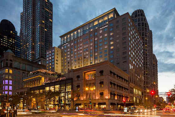 Z Bar på toppen av The Peninsula i Chicago.