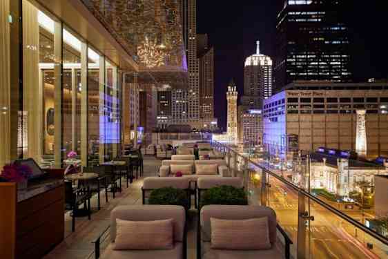 Z Bar på toppen av The Peninsula i Chicago.