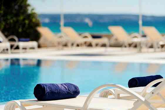 THB El Cid pool