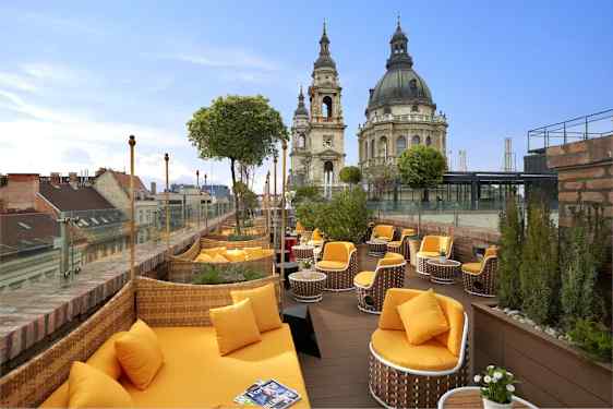 High Note SkyBar på Aria Hotel Budapest.