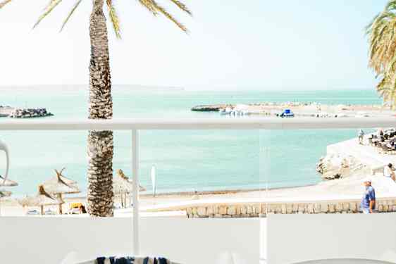 Utsikt från takterrassen på Sunprime Waterfront