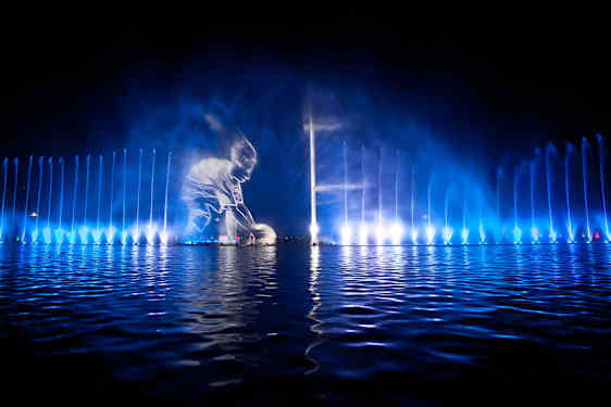 Multimediafontänen på Hala Stulecia visar fantastiska shower med musik och 3D-bilder. Foto: visitwroclaw.eu