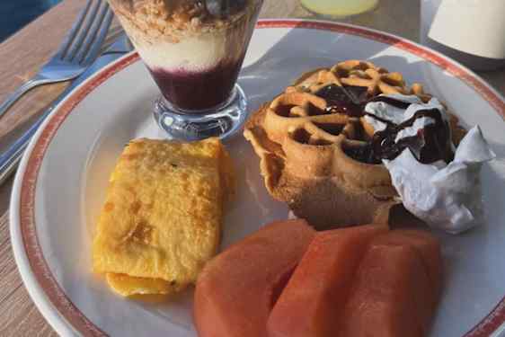 Frukost på en tallrik