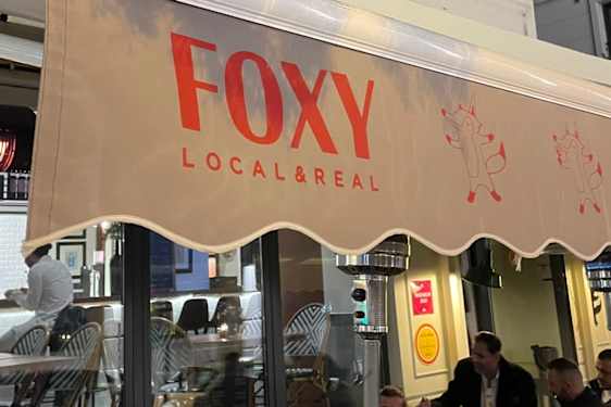 Foxy har en bra lokal vinlista och lagar riktigt goda smårätter