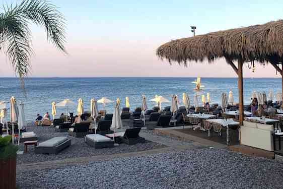 Elli Beach i kvällsljuse