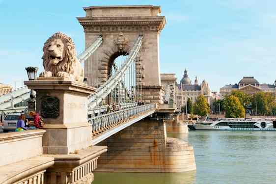 Bro i Budapest