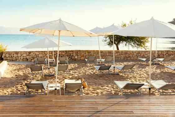 Stranden utanför hotellet
