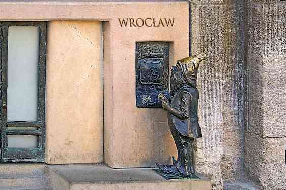 Dvärgfigur i brons i Wroclaw