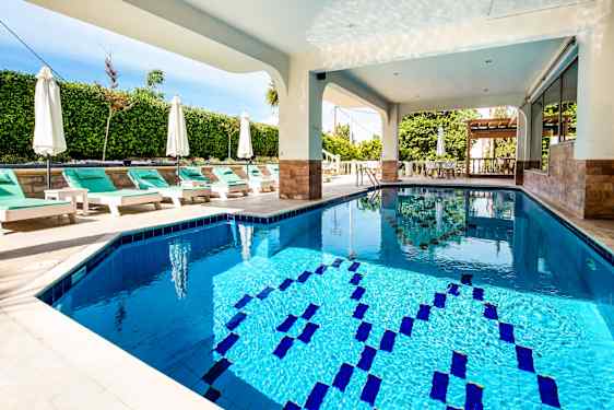 Garden Hotel