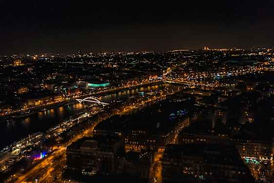 Seine under natten. Foto: Unsplash