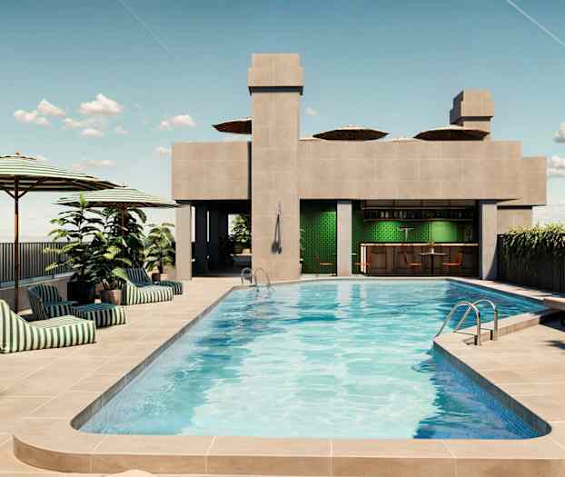 Bild av en pool på takterrassen med solstolar, parasoller och en bar. (AI-genererad text)