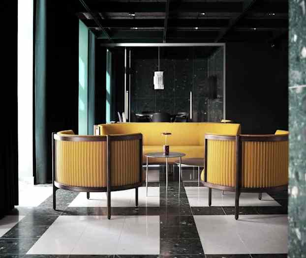 Sittområde i lobbyn