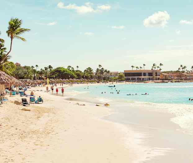 Stranden mellan Divi Aruba All Inclusive och Tamarijn Aruba All Inclusive