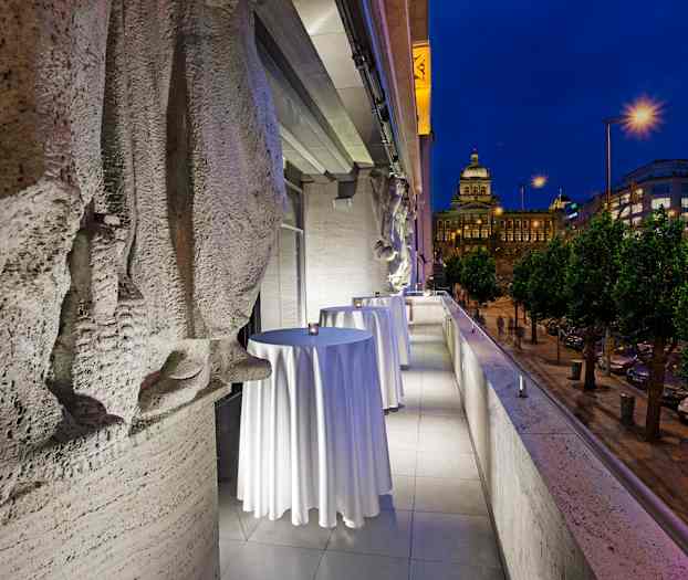 Centralt läge vid den kända Václavplatsen