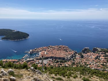 Utsikt över Dubrovnik från toppen av linbanan