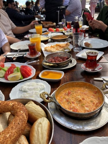 Turkiks frukost i istanbul