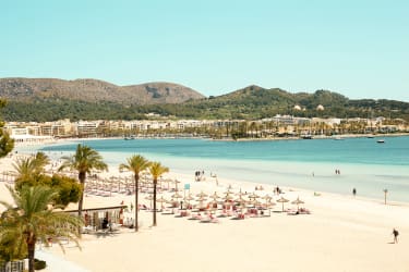 Den barnvänliga stranden i Alcudia, Mallorca