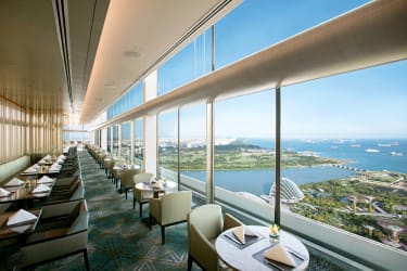 Utsikt från restaurangen på Marina Bay Sands