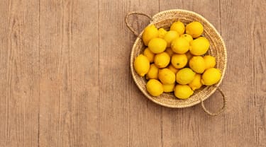 Korg med citroner