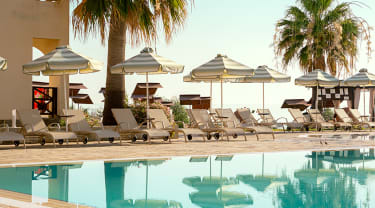 Mimosa Beach Hotel, Cypern