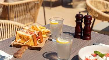 Matträtter på All Inclusive-buffé