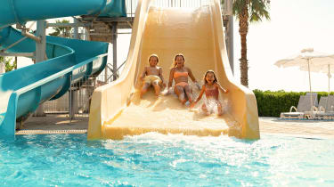 Pool & strand på Sunwing Family Resorts
