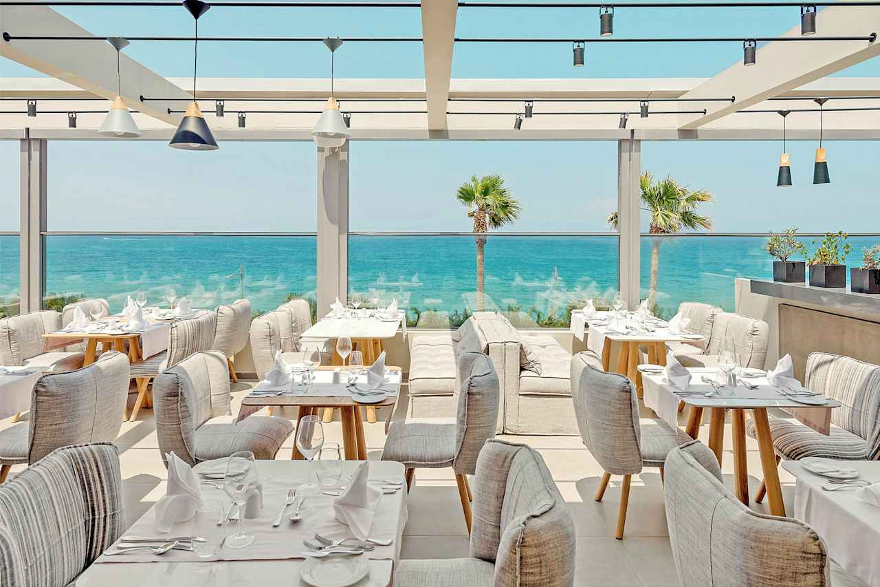 Bilder från hotellet Ikones Seafront Luxury Suites - nummer 1 av 51