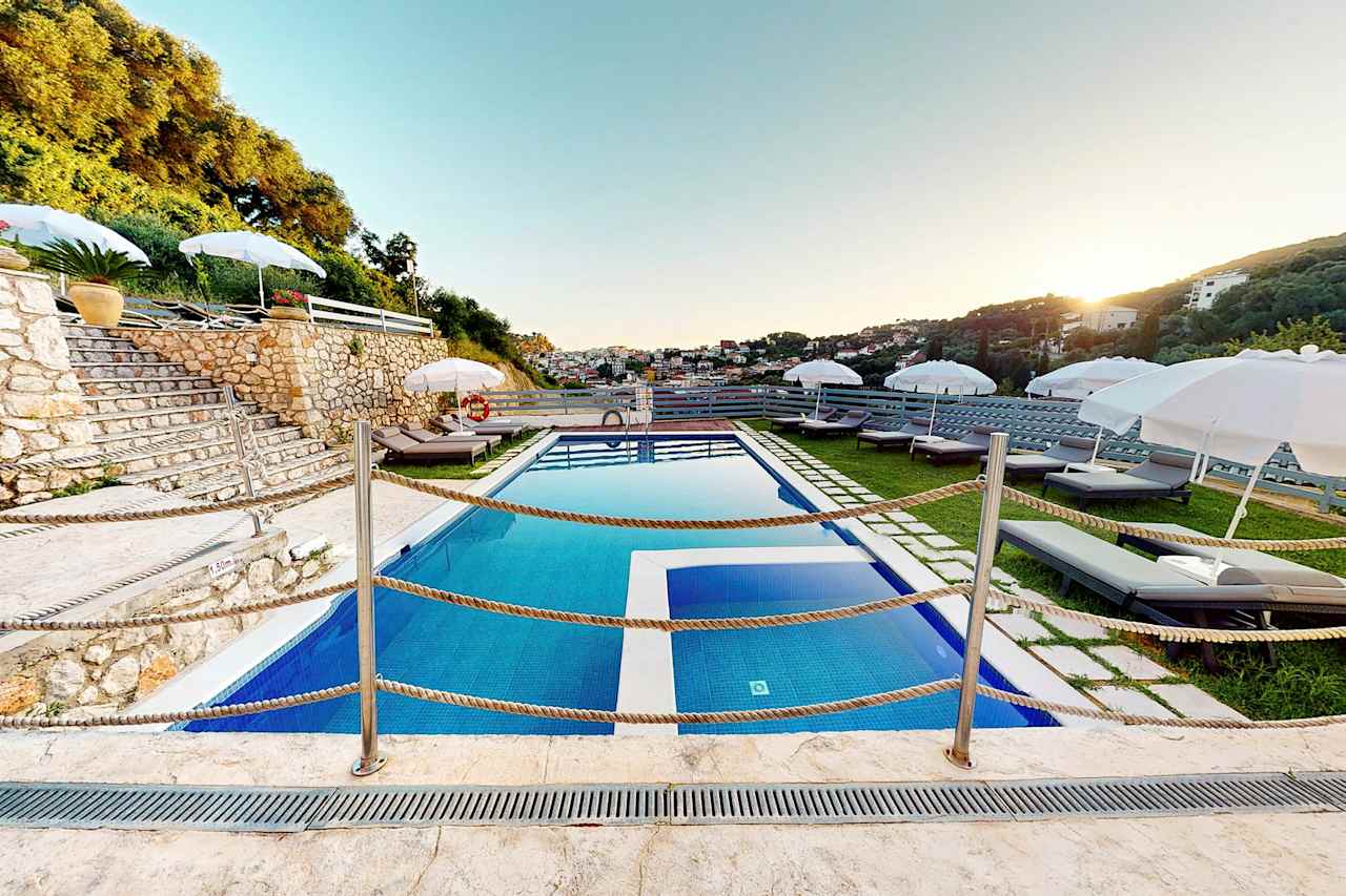 Bilder från hotellet Mediterraneo Resort - nummer 1 av 28