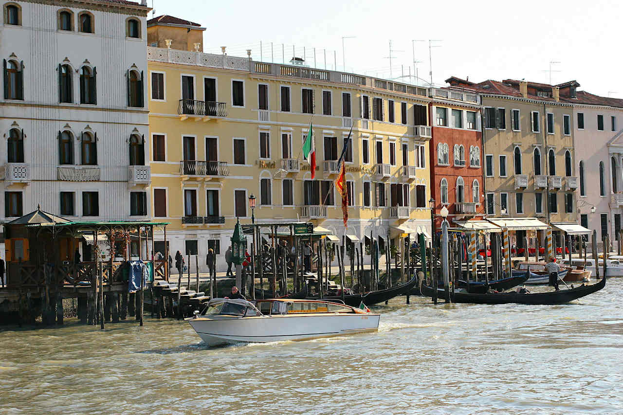 Bilder från hotellet Hotel Carlton on the Grand Canal - nummer 1 av 10