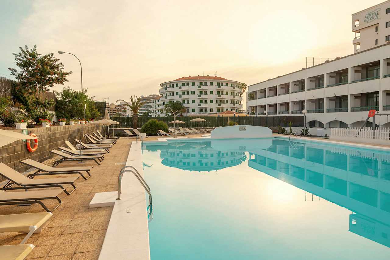 Bilder från hotellet Green Garden - nummer 1 av 19