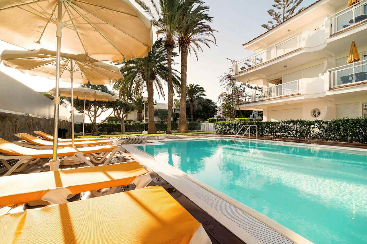 Bilder från hotellet Apartamentos Montemayor - nummer 1 av 15