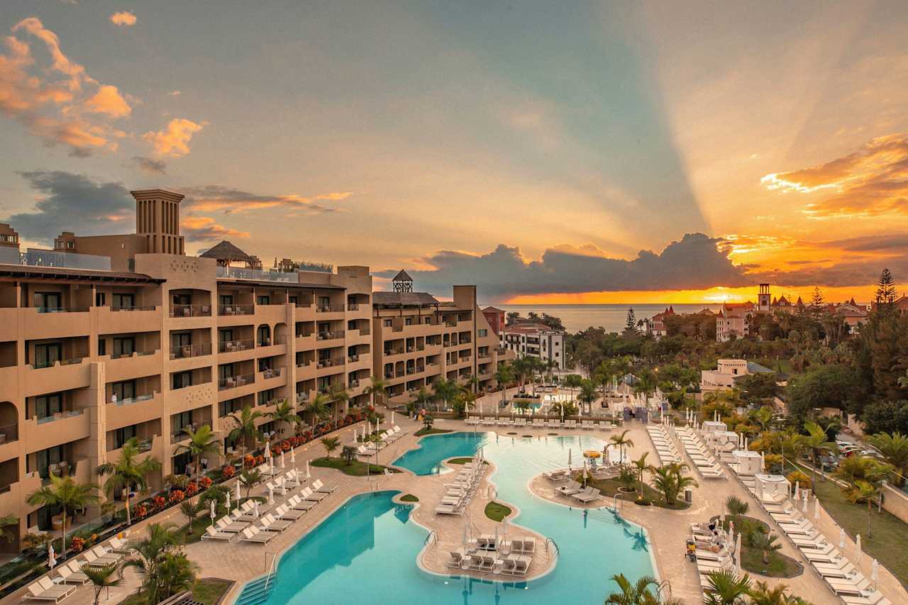 Bilder från hotellet GF Victoria - nummer 1 av 29