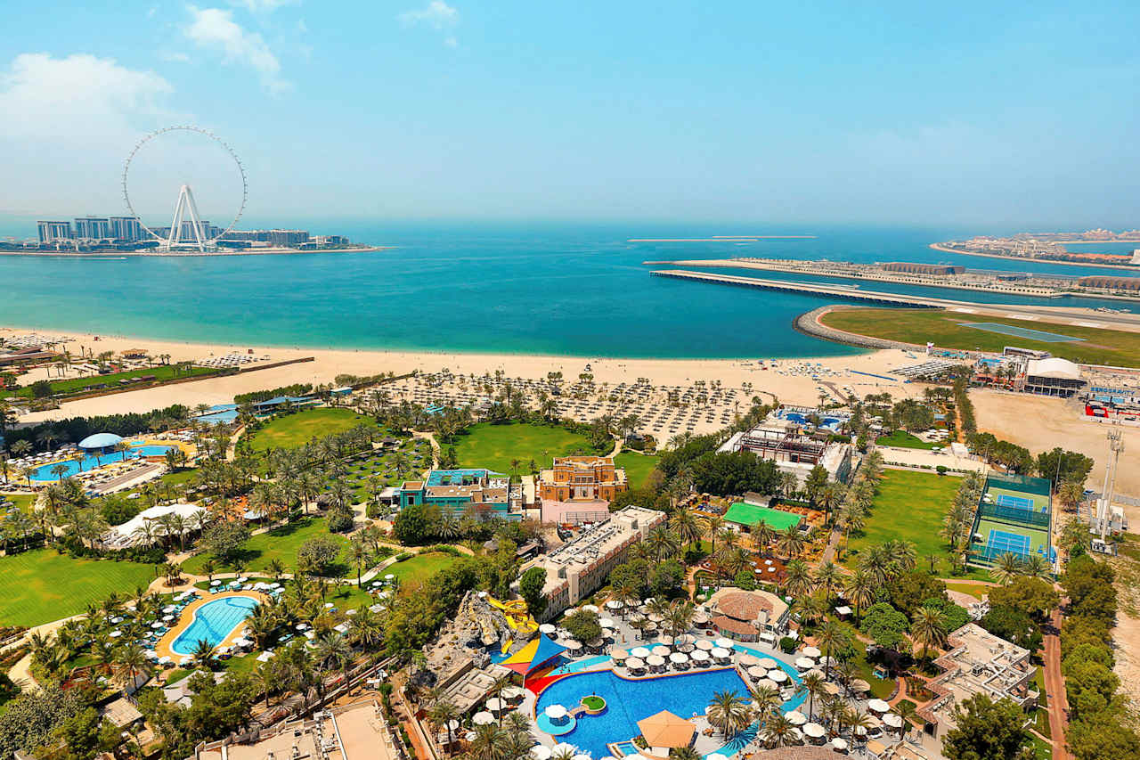 Bilder från hotellet Al Habtoor Grand Resort, Autograph Collection - nummer 1 av 47