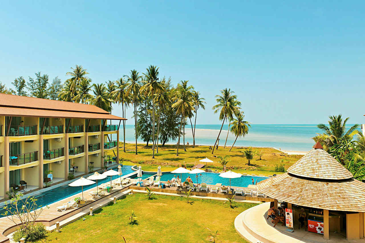 Bilder från hotellet Lanta Pura Beach Resort - nummer 1 av 32