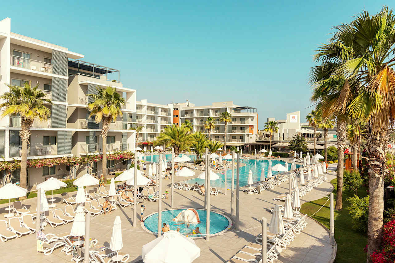 Bilder från hotellet Barut Goia (Ex Sunwing Side Beach) - nummer 1 av 68