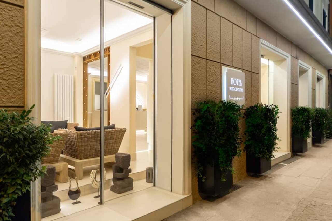 Bilder från hotellet Hotel Metropolitan - nummer 1 av 83