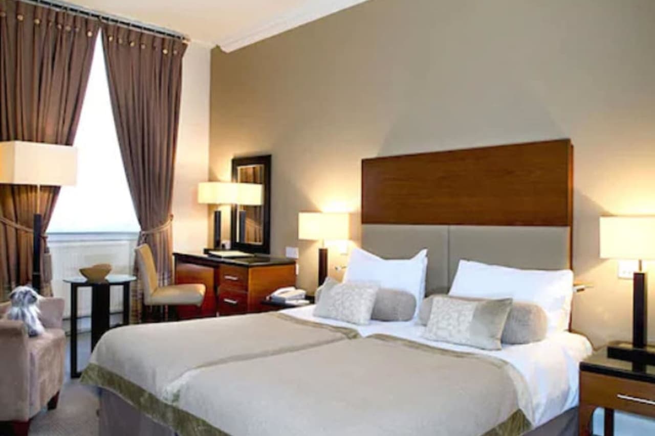 Bilder från hotellet Parliament House Hotel - nummer 1 av 32