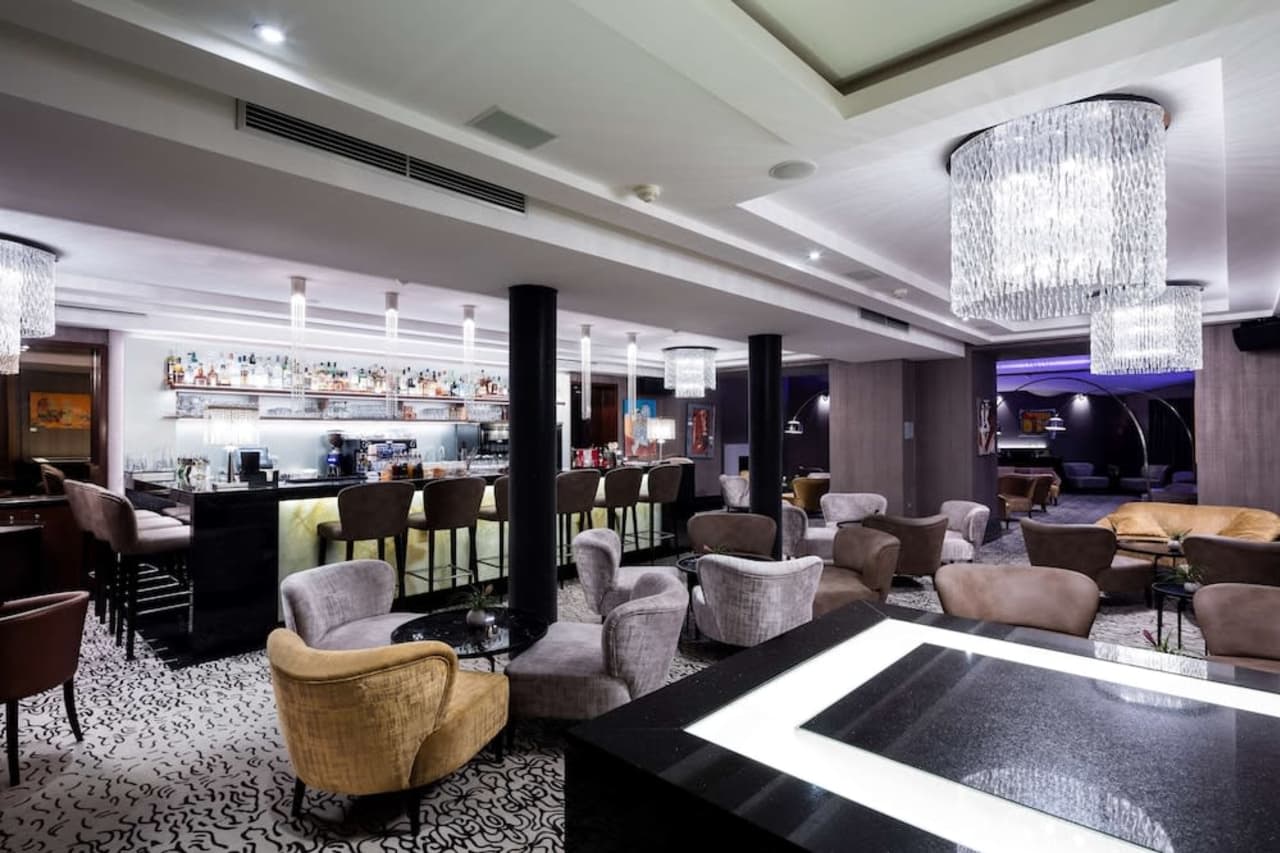 Bilder från hotellet Hotel Kings Court - nummer 1 av 82