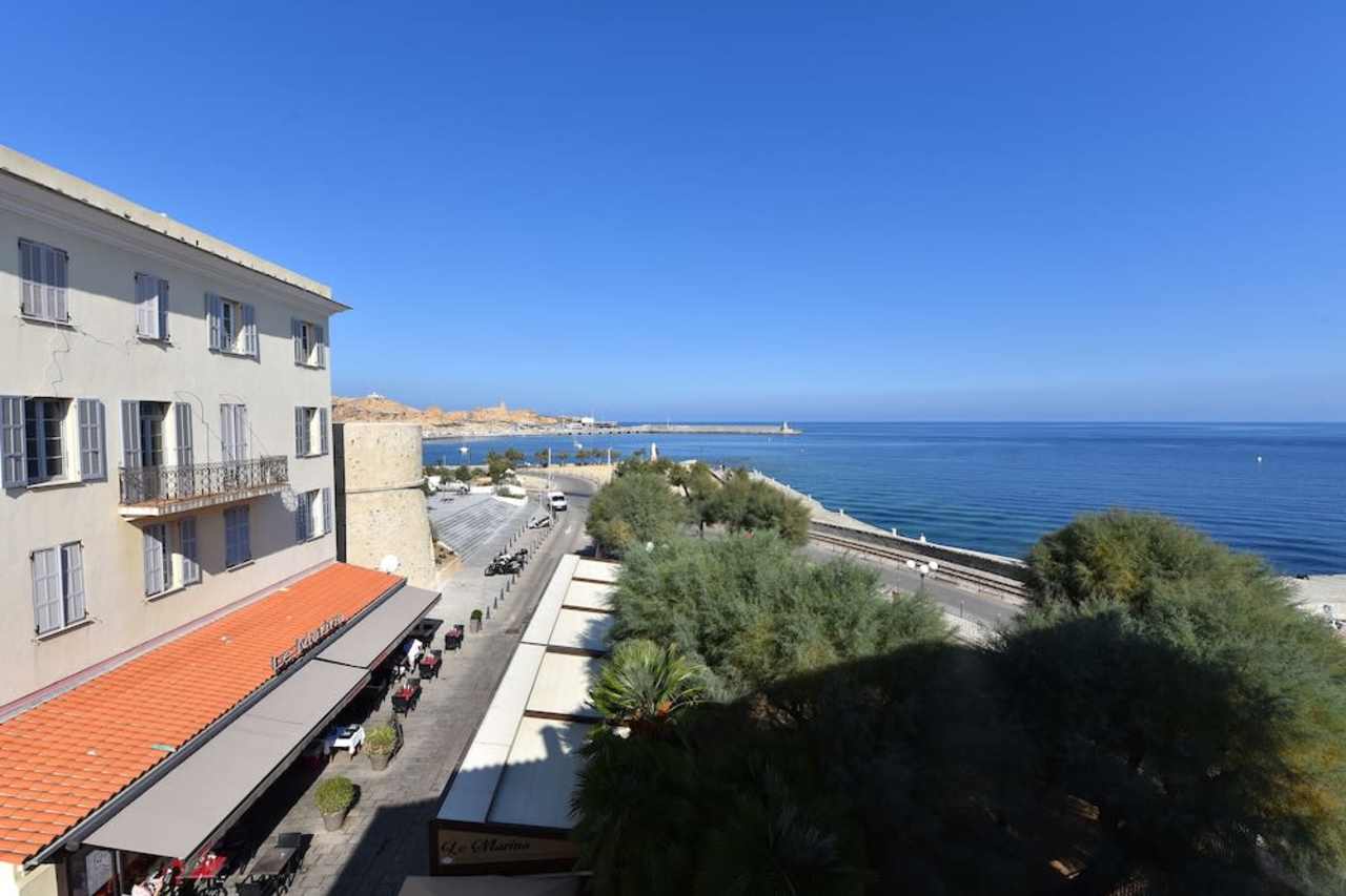 Bilder från hotellet Hôtel Perla Rossa - nummer 1 av 67