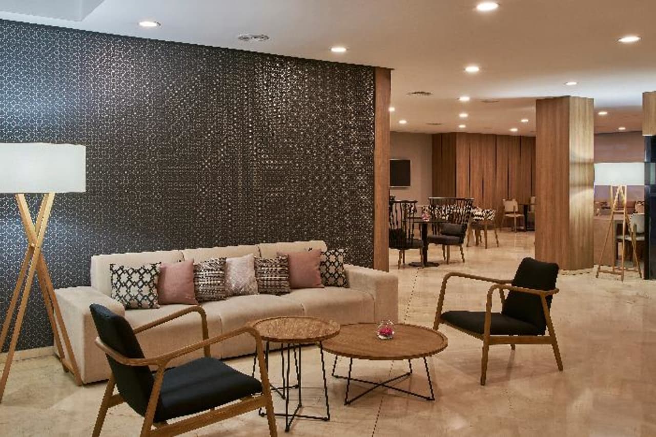 Bilder från hotellet NH Ciudad de Valencia - nummer 1 av 51