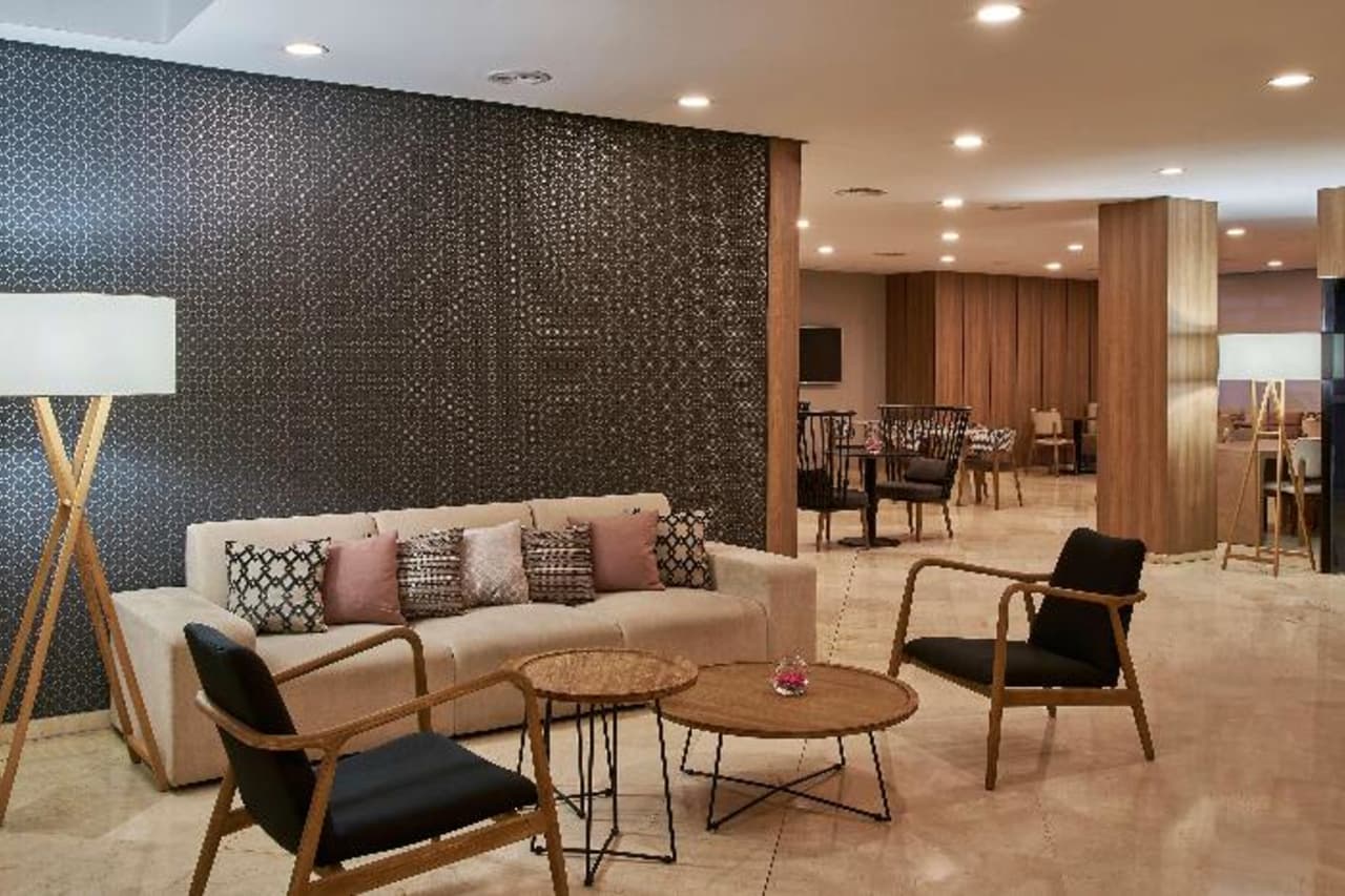 Bilder från hotellet NH Ciudad de Valencia - nummer 1 av 54