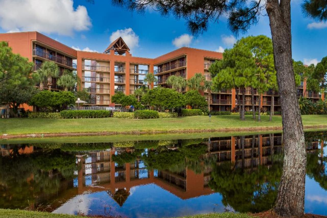 Bilder från hotellet Rosen Inn Lake Buena Vista - nummer 1 av 102