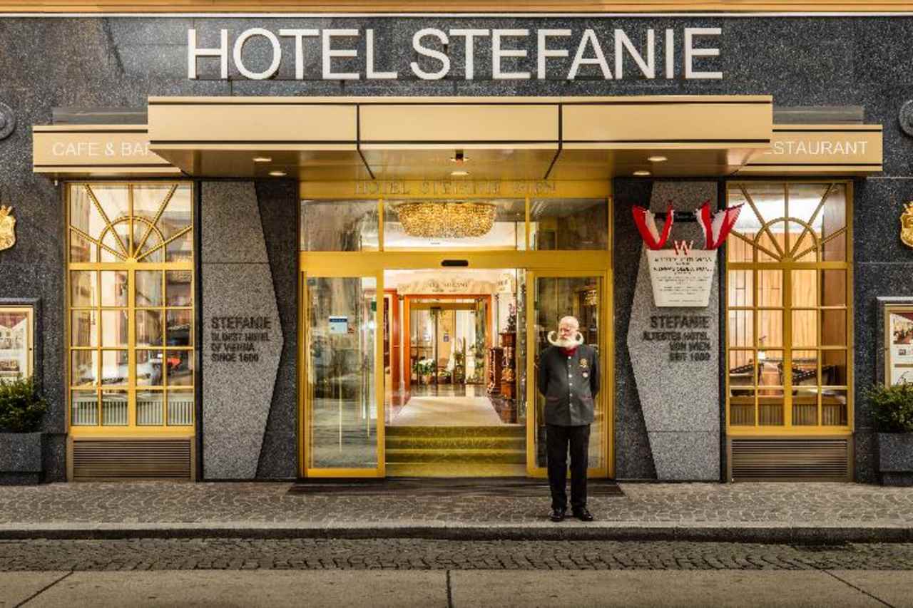 Bilder från hotellet Stefanie - nummer 1 av 133