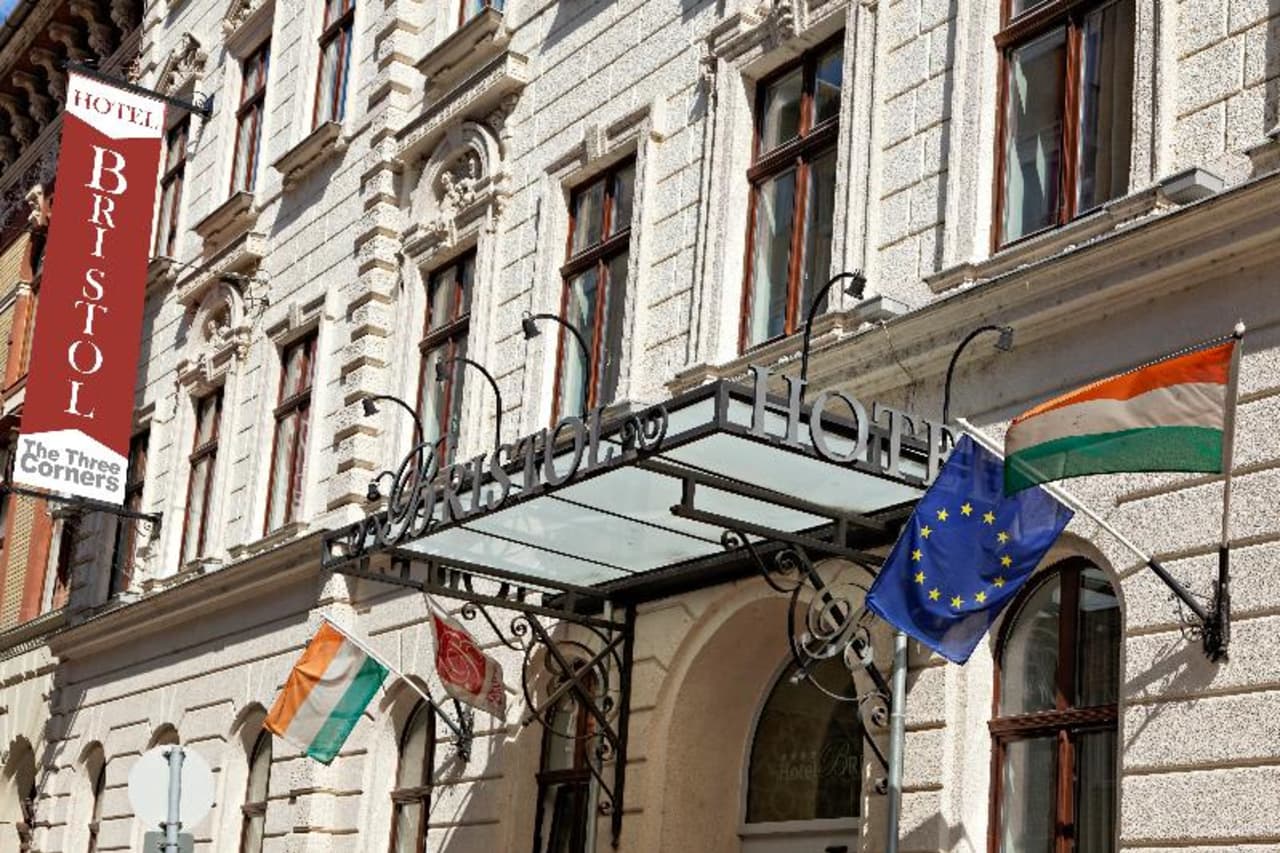 Bilder från hotellet Hotel Bristol Budapest - nummer 1 av 50