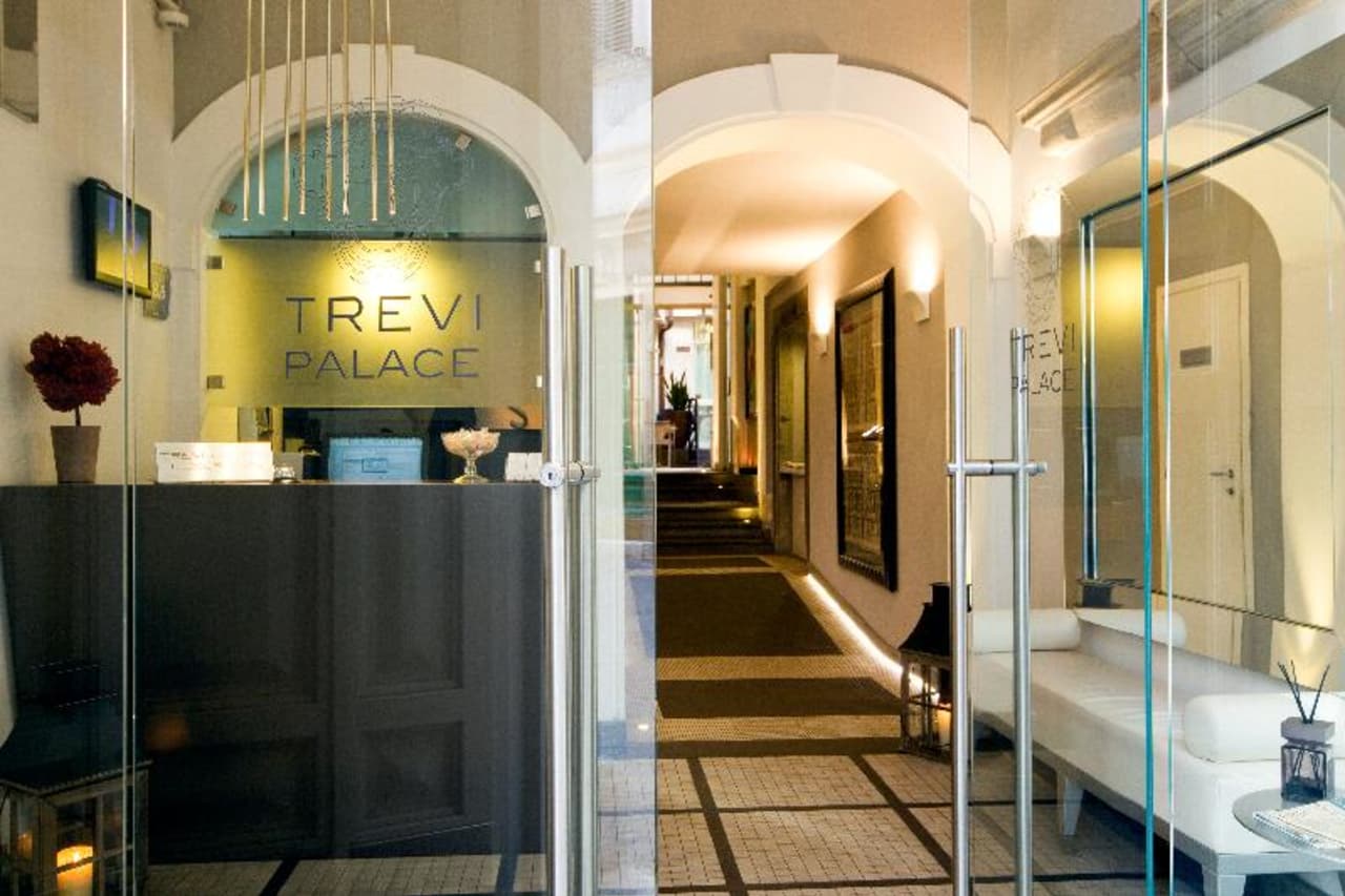 Bilder från hotellet Trevi Palace Luxury Inn - nummer 1 av 50