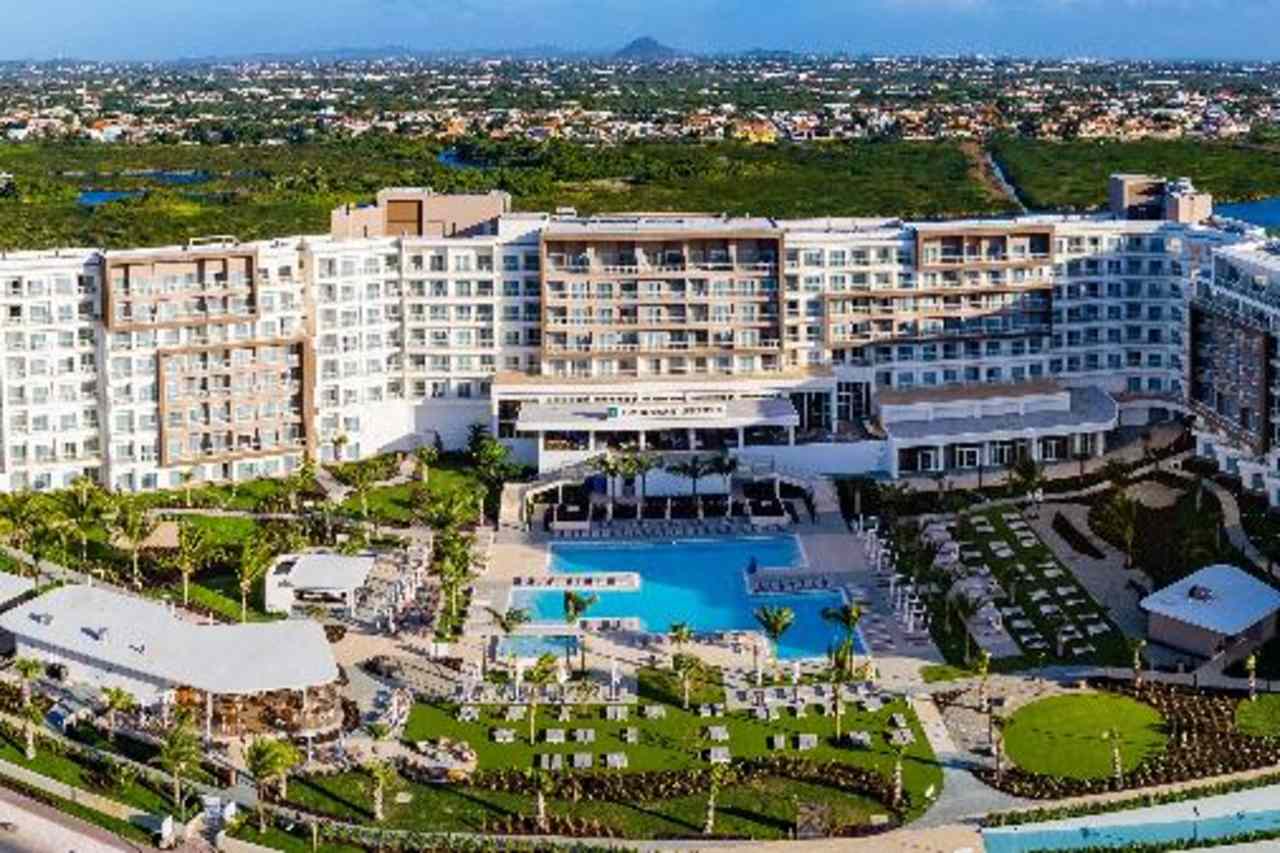 Bilder från hotellet Embassy Suites by Hilton Aruba Resort - nummer 1 av 316