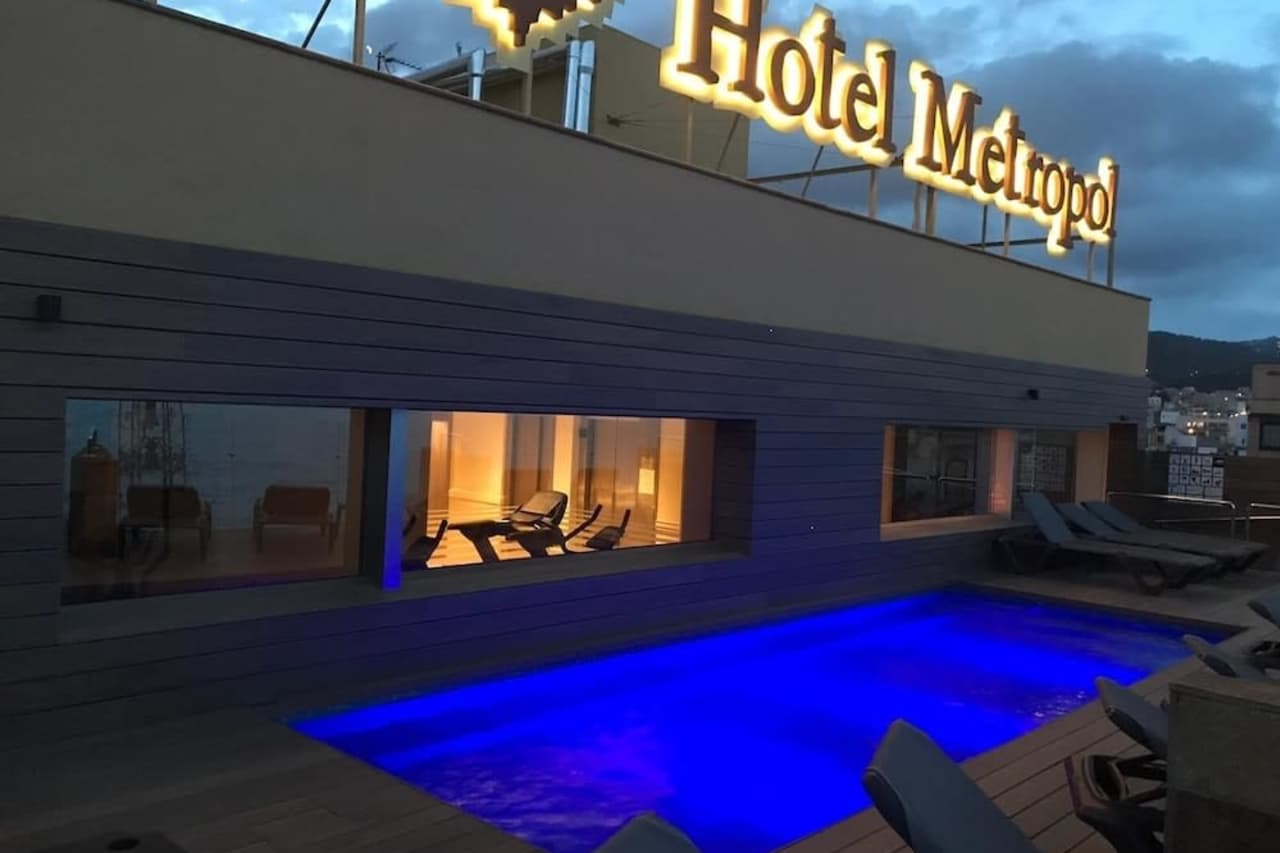 Bilder från hotellet Metropol Hotel - nummer 1 av 50
